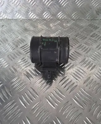 Opel Meriva B Mass air flow meter 55561912