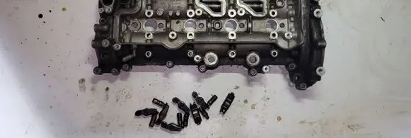 Engine head