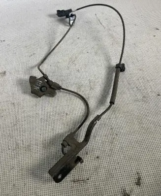Toyota Prius (XW20) ABS brake wheel speed sensor