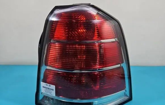 Opel Zafira B Rear/tail lights 13252448 IMPRK1391357