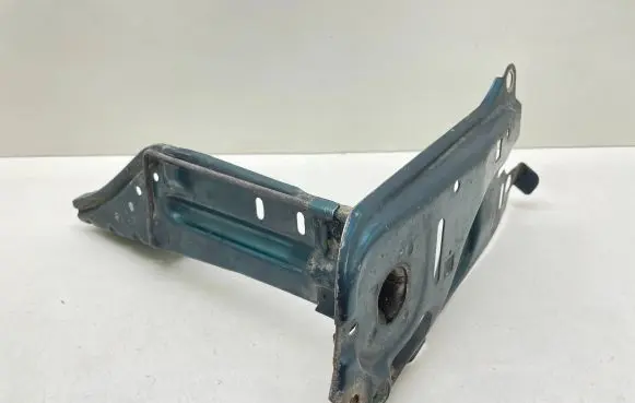 Audi 80 90 S2 B4 Radiator mount bracket