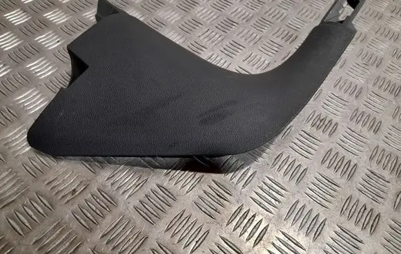 Audi A3 S3 8V Front sill trim cover 8V3867272