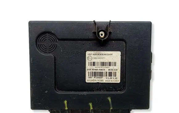 Hyundai i30 Central body control module 95400A6825