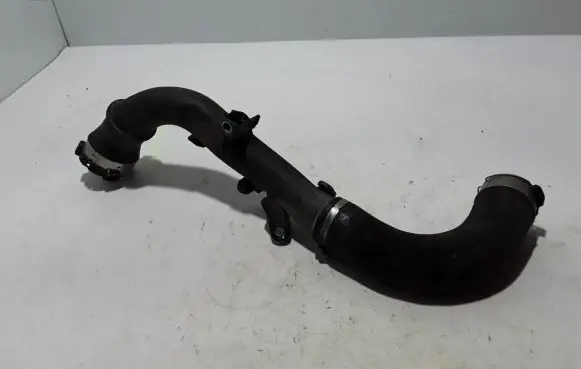 Volvo XC60 Intercooler hose/pipe 31370128