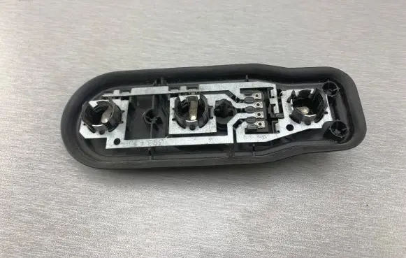BMW 5 E39 Tail light bulb cover holder 8371324 63218371324