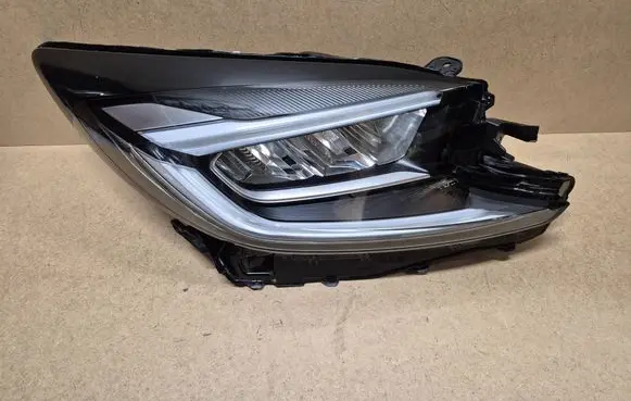 Toyota Aygo X Headlight/headlamp 0H33