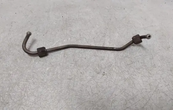 Volvo S60 Fuel injector supply line/pipe 
