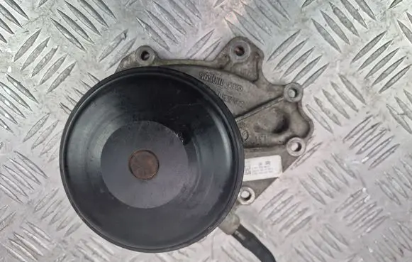 Mercedes-Benz E W212 Water pump A6512005101 A6512004901