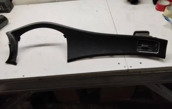 Nissan Pulsar Panel trim 684P23ZL0A