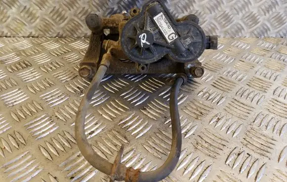 Subaru Outback (BS) Rear brake caliper 26620AL020 11628110522