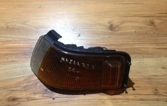 Mazda 323 Front indicator light 21061301L 210-61301L