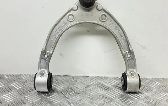 Volkswagen Touareg II Front upper control arm/wishbone 7P0407021