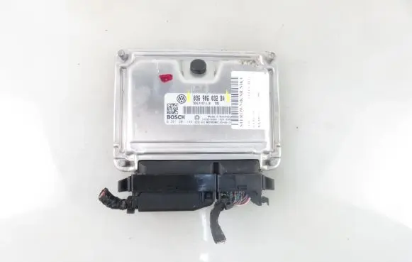 Volkswagen Golf V Engine control unit/module 0261201144 036906032BA