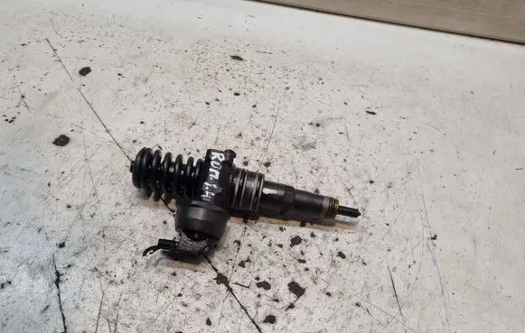 Fuel injector