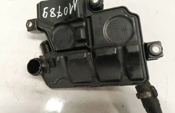 Land Rover Freelander 2 - LR2 Oil breather separator 9653275280