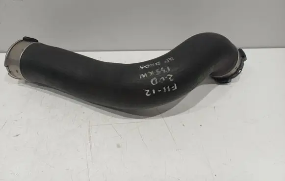 BMW 5 F10 F11 Intercooler hose/pipe 7810615