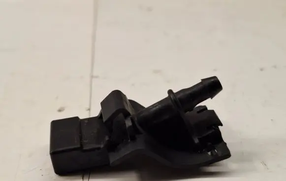 Toyota Auris 150 Windshield washer spray nozzle 8538112330