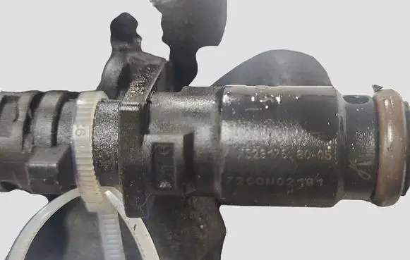 Peugeot 207 Fuel injector V752817680 V75281768005