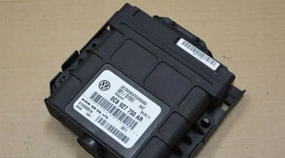 Volkswagen Touareg II Gearbox control unit/module 0C8927750AR
