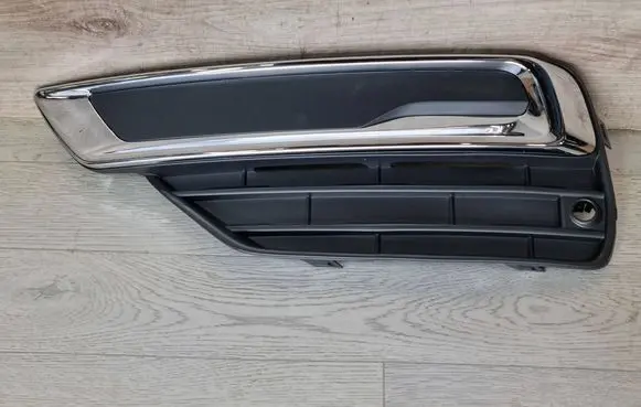 Front bumper lower grill