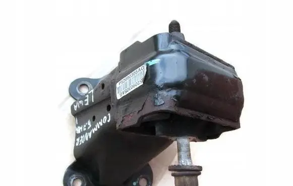 Jeep Grand Cherokee Engine mount vacuum valve 