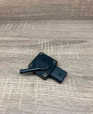 BMW 7 E65 E66 Exhaust gas pressure sensor 778921903