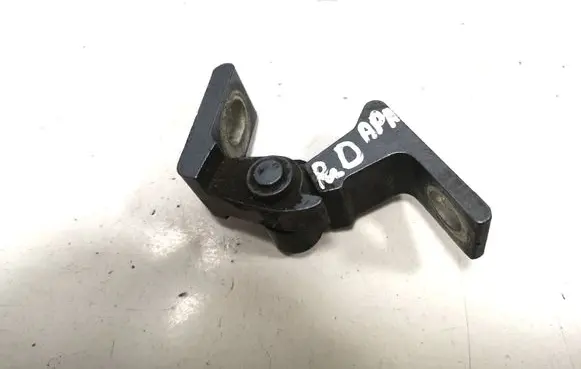 Volkswagen Tiguan Front door lower hinge 5N0831402