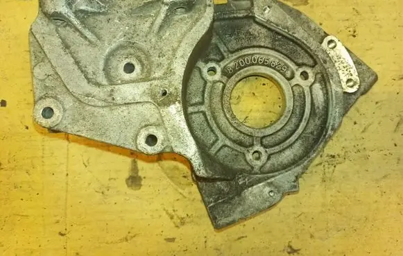 Renault Kangoo I Fuel pump bracket 8200065829
