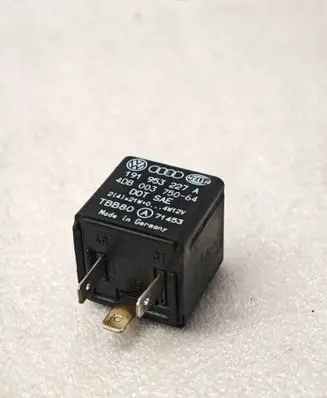 Audi A4 S4 B5 8D Other relay 4DB00375064 191953227A