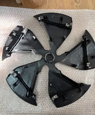 Tesla Model Y R19 wheel hub/cap/trim 218823100C 2188231