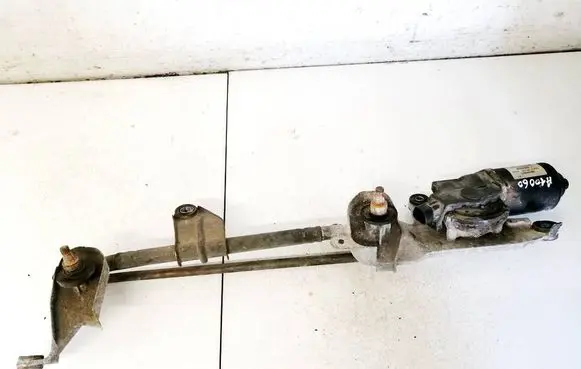 Mitsubishi Colt Front wiper linkage and motor