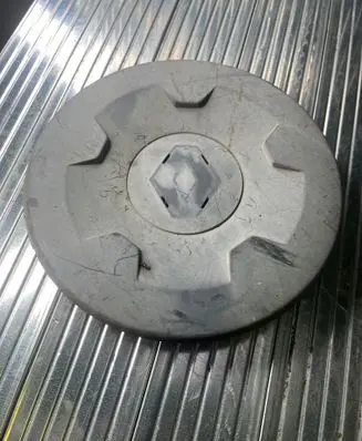 Nissan Interstar Original wheel cap 8200035453
