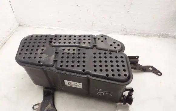 Audi A5 Active carbon filter fuel vapour canister 8W0201797M