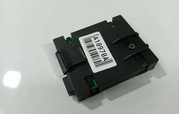Mercedes-Benz A W169 Antenna control unit A1698200475