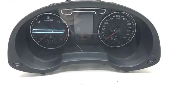Audi Q3 8U Speedometer (instrument cluster) 8U0920940A