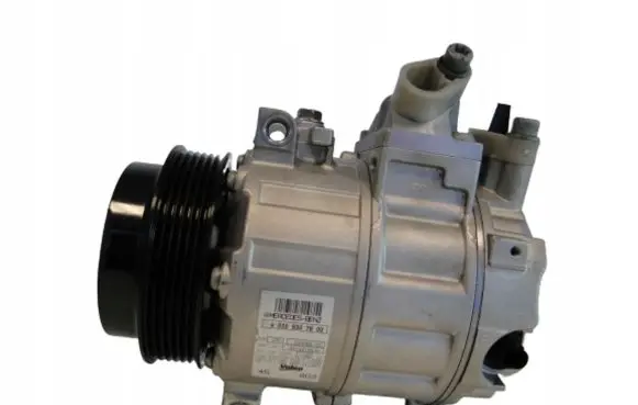 Mercedes-Benz C W204 Air conditioning (A/C) compressor (pump) A0008307800