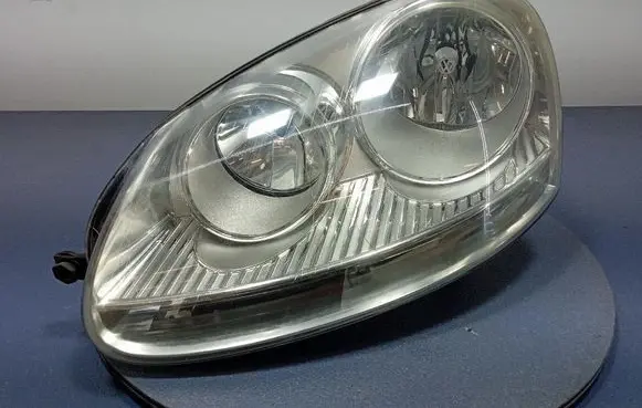 Volkswagen Jetta V Headlight/headlamp 1K6941005P
