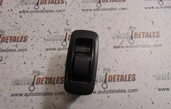 Toyota Corolla Verso AR10 Electric window control switch 84801-0F030