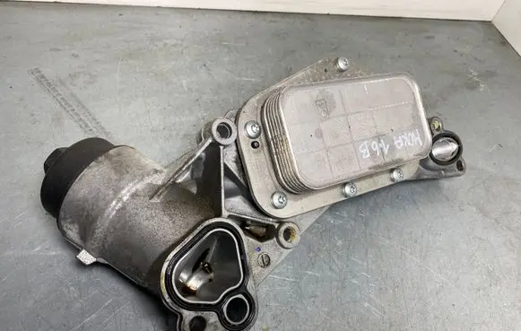 Opel Mokka Oil filter mounting bracket 55571687