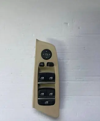 BMW 5 G30 G31 Electric window control switch 6832720 L10290