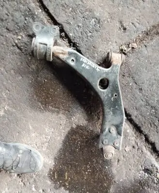 Volvo V50 Front control arm 3M513A424