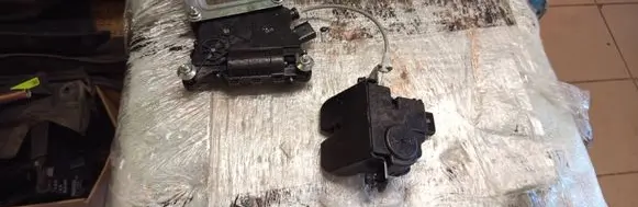 Hyundai Tucson TL Tailgate/trunk/boot lift motor 81230D3100 81230C0100