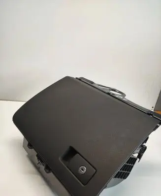 Volkswagen PASSAT B6 Glove box 3C1857097