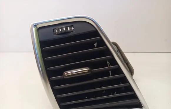 Audi Q5 SQ5 Dashboard side air vent grill/cover trim 8R2820902B