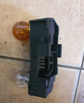 Renault Megane I Tail light bulb cover holder 37380751
