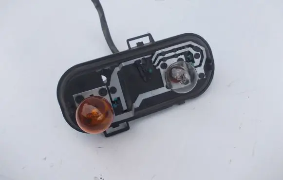 Nissan Qashqai Tail light bulb cover holder 89070311
