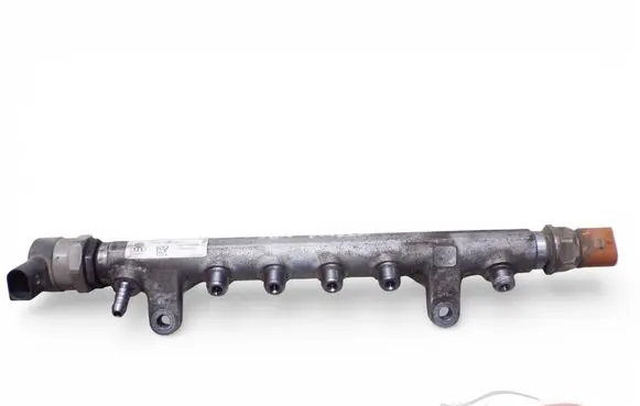 Skoda Octavia Mk2 (1Z) Fuel main line pipe 03L130089 03L906051