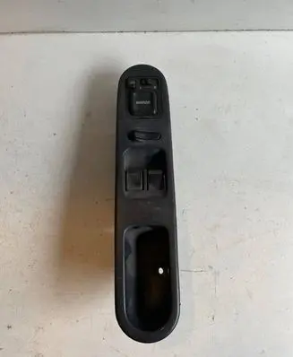 Honda HR-V Front door window switch trim 83510S2HG000