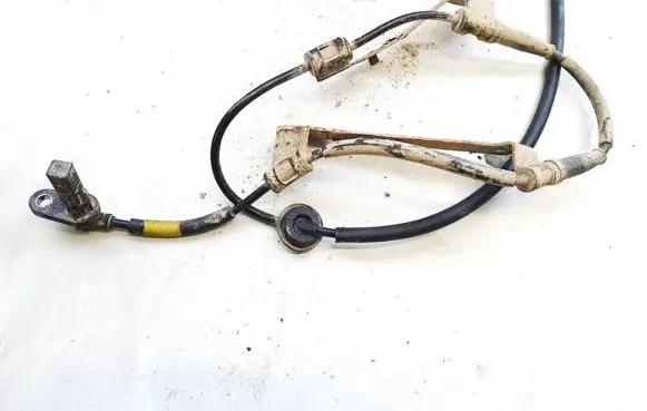 KIA Sorento ABS brake wheel speed sensor 956812p100 95681-2p100