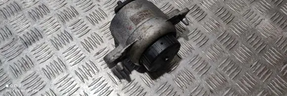 Jaguar XF X250 Engine mount bracket GG89A